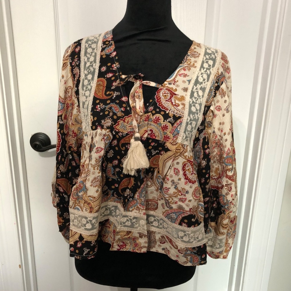 B.O.G Collective Noir Ecru Paisley Patchwork Lace Trim Boho Blouse‎ Size Small